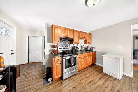 Entry Way - 16 Murray St, Fall River, MA 02720 photo 3 of 3