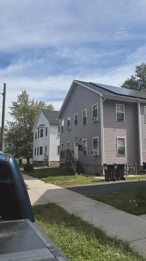 97 Alderman St, Springfield, MA 01118 photo 8