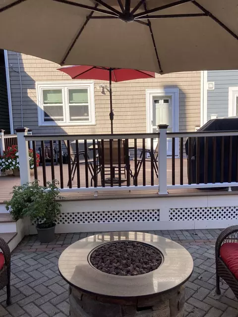 Exterior - 621 E Fourth St, Boston, MA 02127 photo 3 of 5