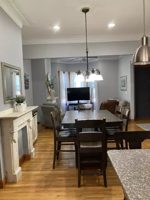 Dining - 621 E Fourth St, Boston, MA 02127 photo 3 of 4