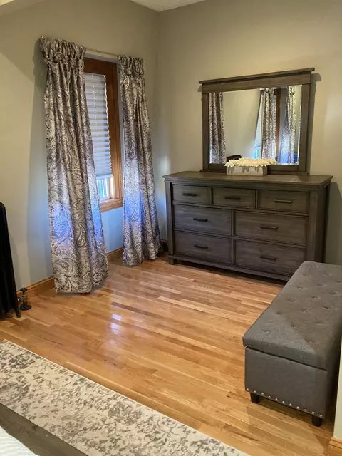 Bedroom - 621 E Fourth St, Boston, MA 02127 photo 2 of 5