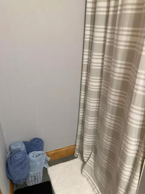 Bath - 621 E Fourth St, Boston, MA 02127 photo 3 of 5