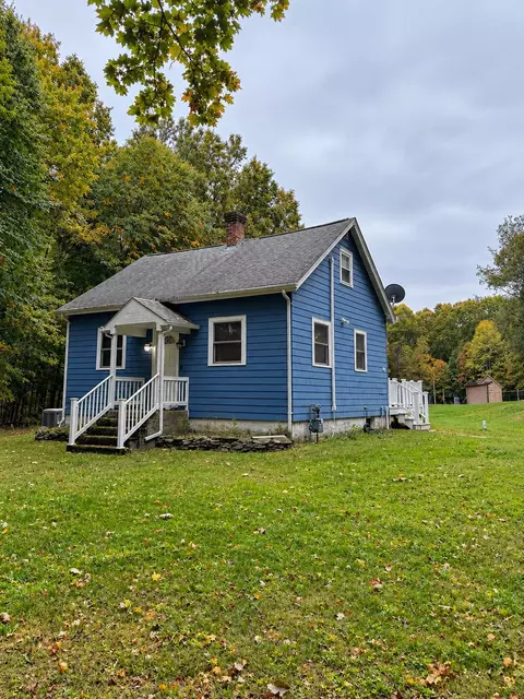 12 Pine St, Rehoboth, MA 02769