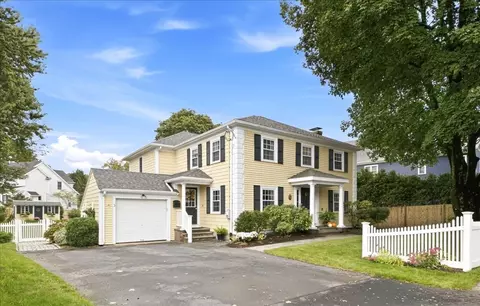 Exterior - 520 Webster St, Needham, MA 02492 photo 3 of 9