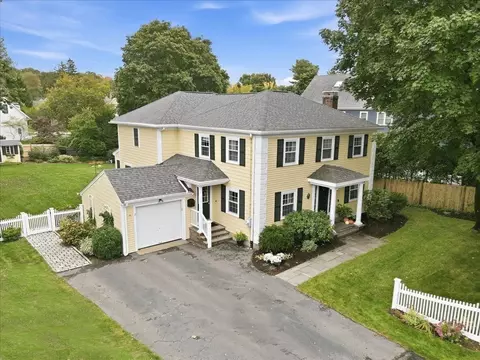 Exterior - 520 Webster St, Needham, MA 02492 photo 6 of 9