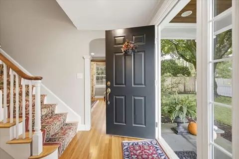 Entry Way - 520 Webster St, Needham, MA 02492 photo 1 of 4