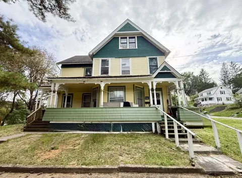 4 Kerr Ave, Adams, MA 01220