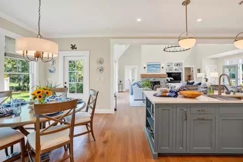 Other - 32 Marthas Rd, Edgartown, MA 02539 photo 1 of 9