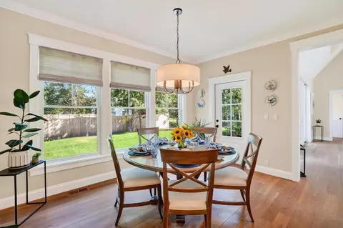 Dining - 32 Marthas Rd, Edgartown, MA 02539 photo 1 of 1
