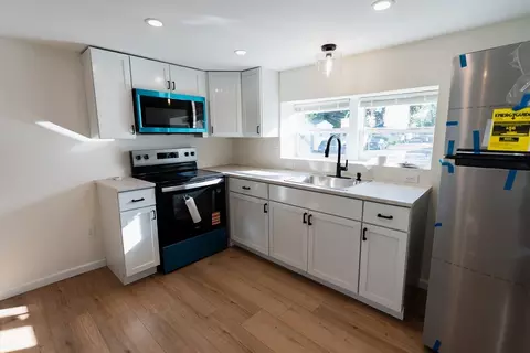 130 E Washington #11, North Attleboro, MA 02760
