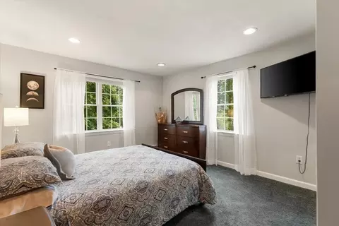 Bedroom - 9 Tibbetts Ave, Danvers, MA 01923 photo 3 of 5