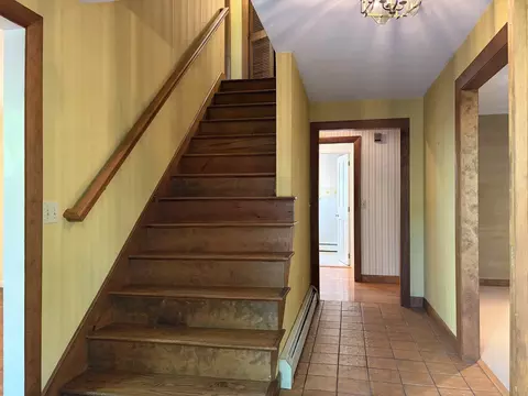 Entry Way - 23 Forest St, Upton, MA 01568 photo 1 of 2