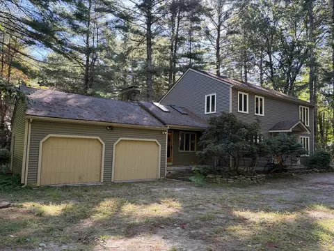 Exterior - 23 Forest St, Upton, MA 01568 photo 2 of 10