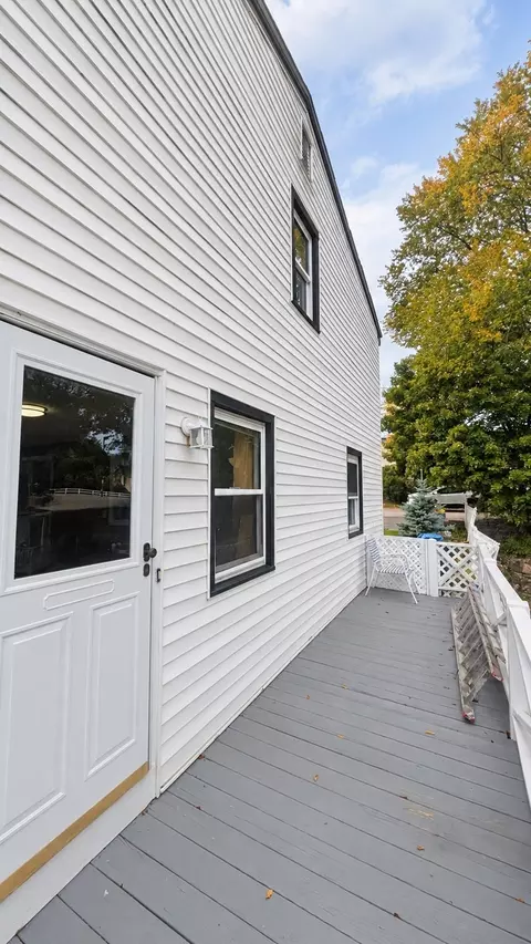 Exterior - 9 Summit Ave, Saugus, MA 01906 photo 3 of 5