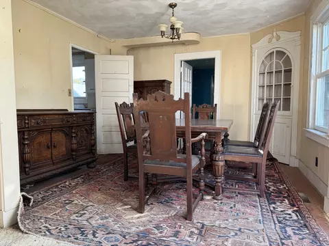 Dining - 44 Central Ave, Hull, MA 02045 photo 1 of 1