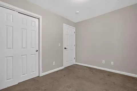 Bedroom - 103 Commonwealth Ave, Worcester, MA 01604 photo 6 of 7