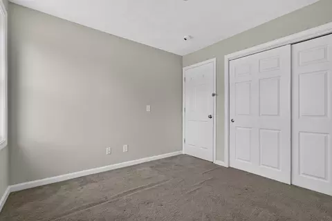 Bedroom - 103 Commonwealth Ave, Worcester, MA 01604 photo 4 of 7
