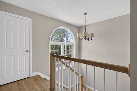 Entry Way - 103 Commonwealth Ave, Worcester, MA 01604 photo 1 of 2