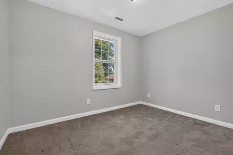 Bedroom - 103 Commonwealth Ave, Worcester, MA 01604 photo 2 of 7