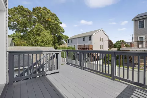 Exterior - 103 Commonwealth Ave, Worcester, MA 01604 photo 2 of 3