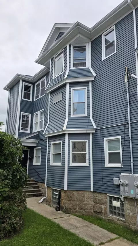 Exterior - 475 Tecumseh St, Fall River, MA 02721 photo 3 of 5
