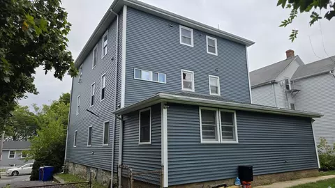Exterior - 475 Tecumseh St, Fall River, MA 02721 photo 4 of 5