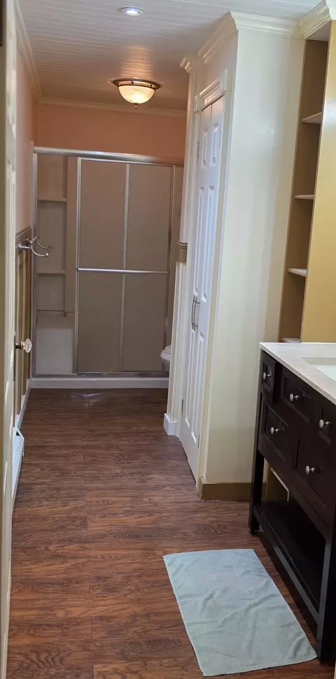 Bath - 475 Tecumseh St, Fall River, MA 02721 photo 1 of 3