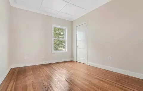 Bedroom - 475 Tecumseh St, Fall River, MA 02721 photo 2 of 2