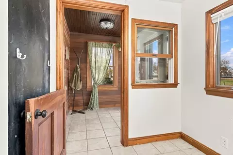Entry Way - 94 Packard Ave, Hull, MA 02045 photo 1 of 1
