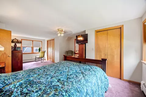 Bedroom - 25 Saint Anthony St, Chicopee, MA 01013 photo 1 of 10
