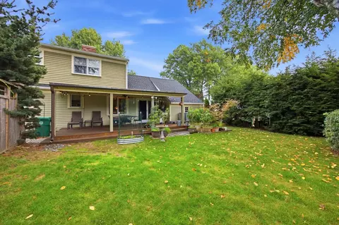 Exterior - 25 Saint Anthony St, Chicopee, MA 01013 photo 7 of 8