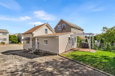 Exterior - 2113 Pleasant St, Fall River, MA 02723 photo 4 of 9