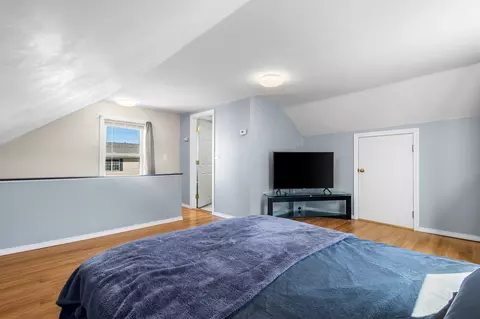 Bedroom - 2113 Pleasant St, Fall River, MA 02723 photo 4 of 4