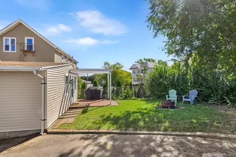 Exterior - 2113 Pleasant St, Fall River, MA 02723 photo 7 of 9