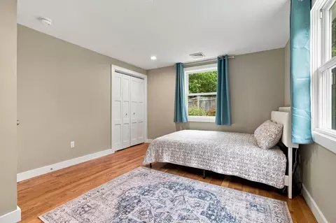 Bedroom - 877 Bumps River Rd, Centerville, MA 02632 photo 7 of 7