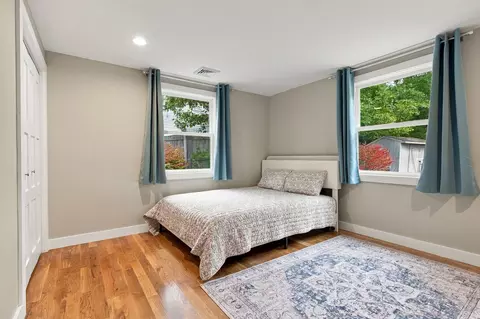 Bedroom - 877 Bumps River Rd, Centerville, MA 02632 photo 6 of 7