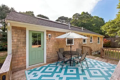 Exterior - 877 Bumps River Rd, Centerville, MA 02632 photo 6 of 6