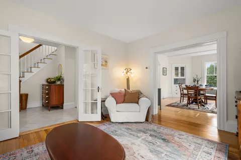 Entry Way - 7 Bisson St, Beverly, MA 01915 photo 6 of 7