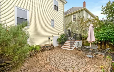 Exterior - 7 Bisson St, Beverly, MA 01915 photo 8 of 9