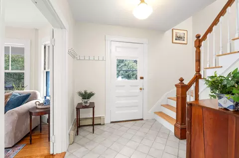Entry Way - 7 Bisson St, Beverly, MA 01915 photo 2 of 7