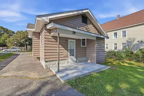 Exterior - 195 Jasper St, Springfield, MA 01109 photo 4 of 4