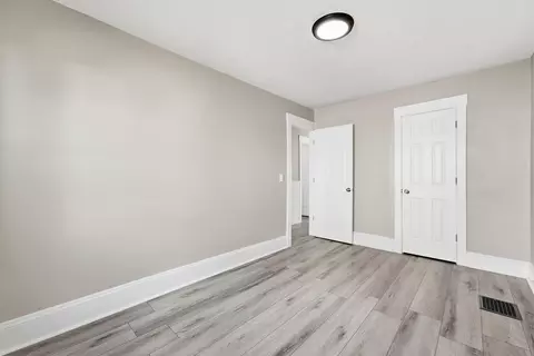 Bedroom - 195 Jasper St, Springfield, MA 01109 photo 2 of 4