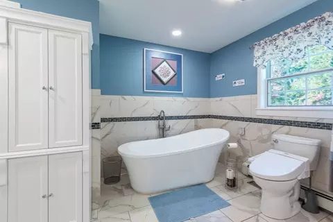 Bath - 61 Plain Rd, Hatfield, MA 01038 photo 2 of 4
