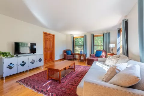 Living - 61 Plain Rd, Hatfield, MA 01038 photo 6 of 7