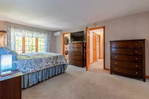 Bedroom - 61 Plain Rd, Hatfield, MA 01038 photo 4 of 4