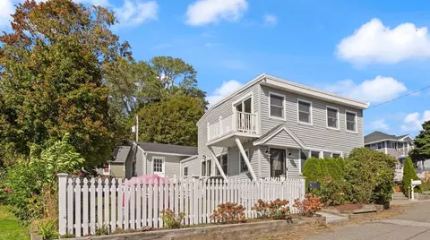 Exterior - 11 Marsh Ave, Beverly, MA 01915 photo 2 of 9