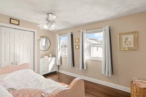Bedroom - 11 Marsh Ave, Beverly, MA 01915 photo 3 of 6