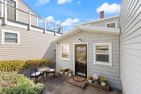 Exterior - 11 Marsh Ave, Beverly, MA 01915 photo 3 of 9