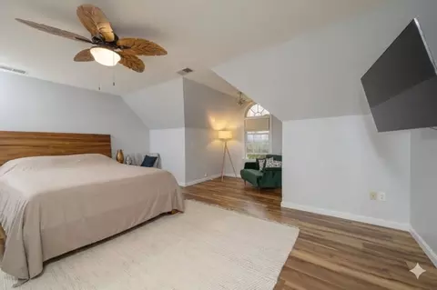 Bedroom - 71 Babcock Tavern Rd, Ware, MA 01082 photo 5 of 5