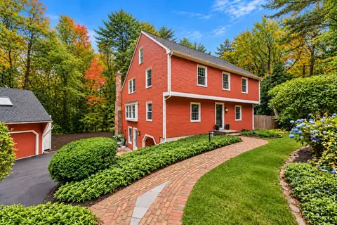 8 Partridge Hill Rd, Southborough, MA 01772